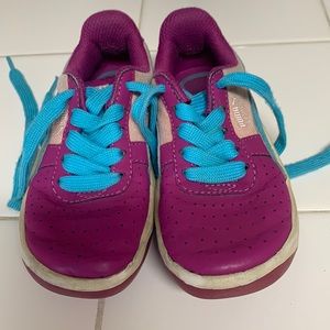 7toddler purple/turquoise puma’s in great condition